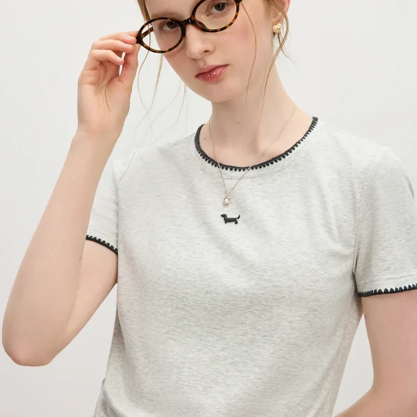 FSLE Contrast Color Shell Embroidered Puppy Short-sleeved T-shirt Female 2025 Summer New Arrival Round Neck Gray Top 25FS12772